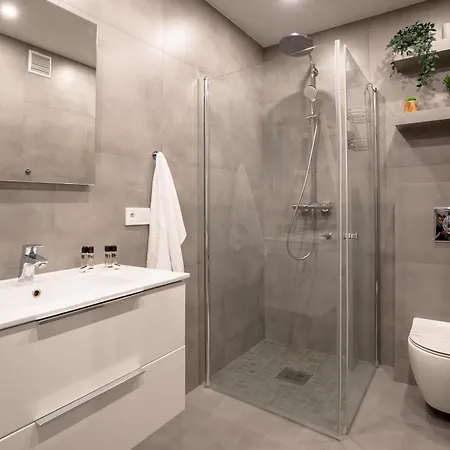 Properunit Comfort River Jagielly 3 Apartment